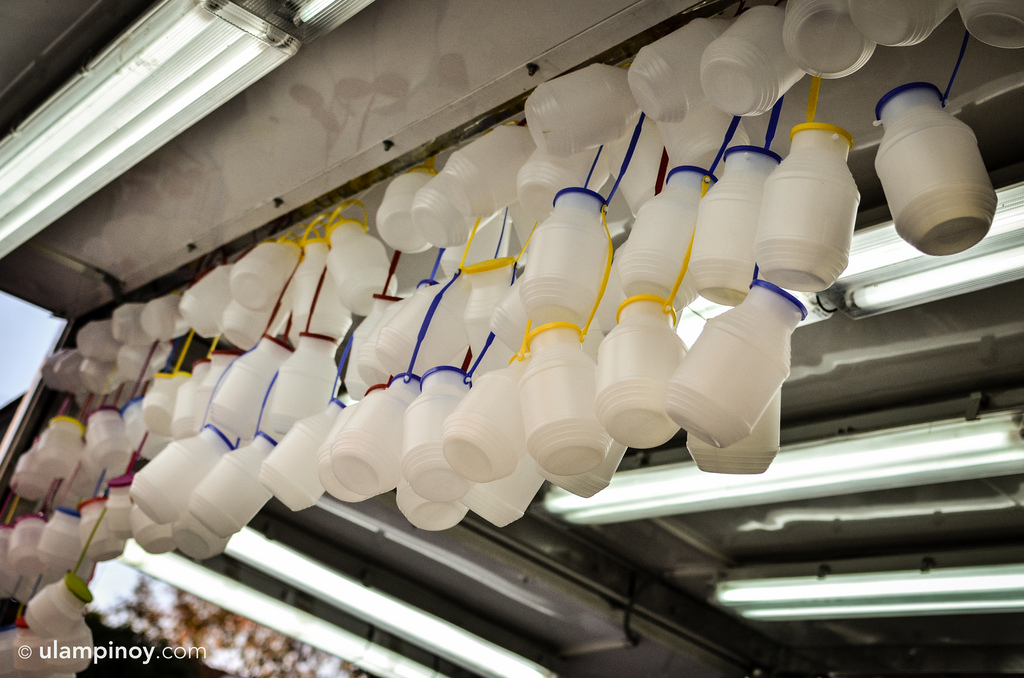 Empty plastic jars for chocolate dip to go